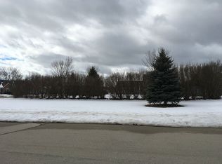 2570 Faldo Ln, Green Bay, WI 54311