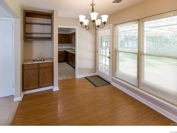 5th image of 723 Quincy Ct