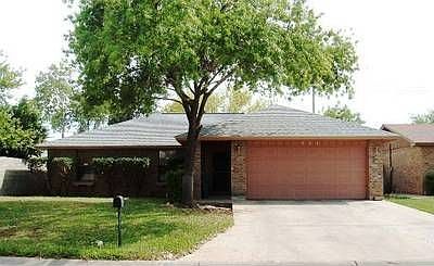 1st image of 909 Rhonda Dr