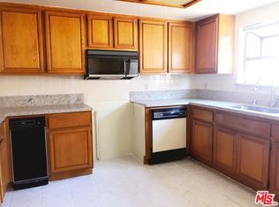 5327 Lexington Ave APT E, Los Angeles, CA 90029