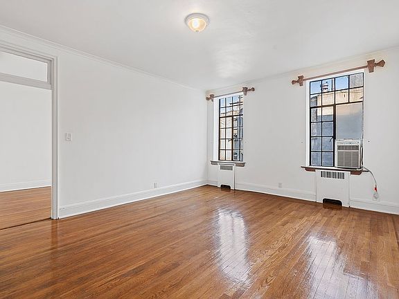 2nd image of 299 Henry St #D1
