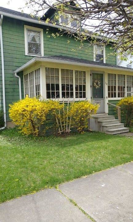 1st image of 207 W 17th St
