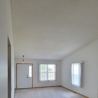 2nd image of 2120 Matthew Dr #2120