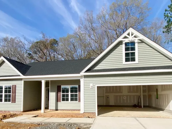 209 Nectar Ln, Bunnlevel, NC 28323