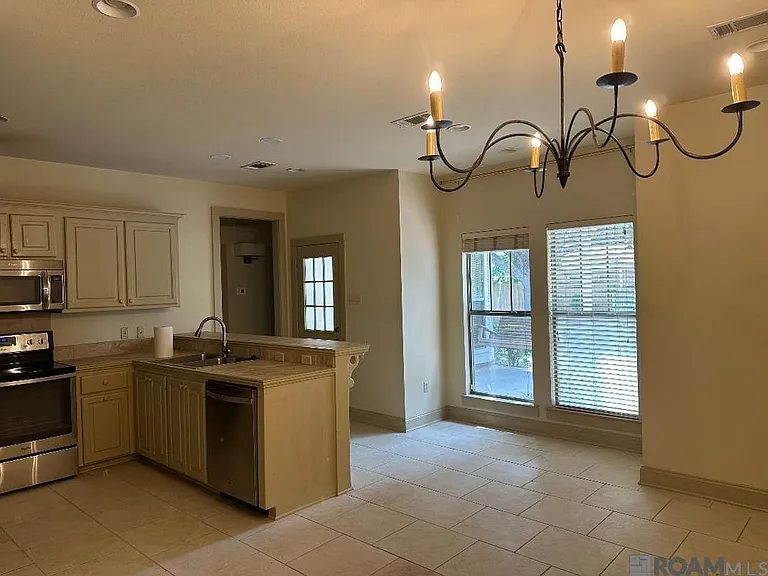 8952 Boone Dr — Photo 4
