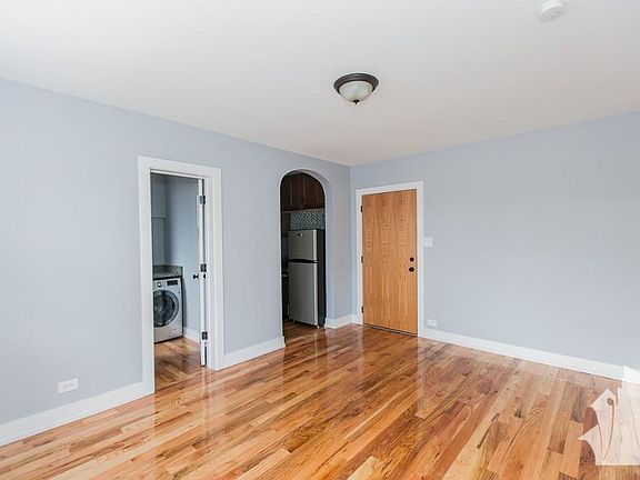 2nd image of 550 W Arlington Pl #801 L