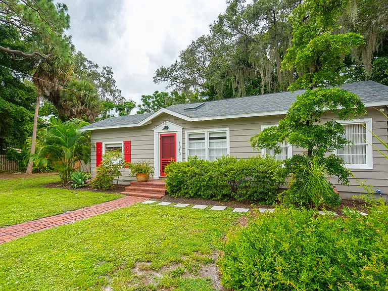 1010 Virginia Dr — Photo 56