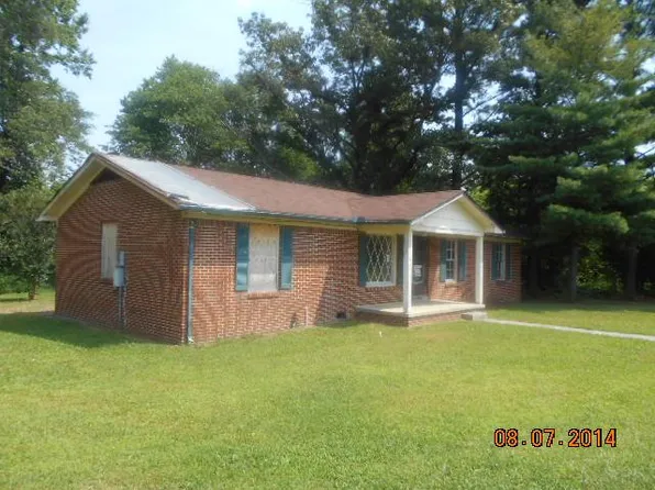 104 Arthur Hollis Ln, Woodbury, TN 37190