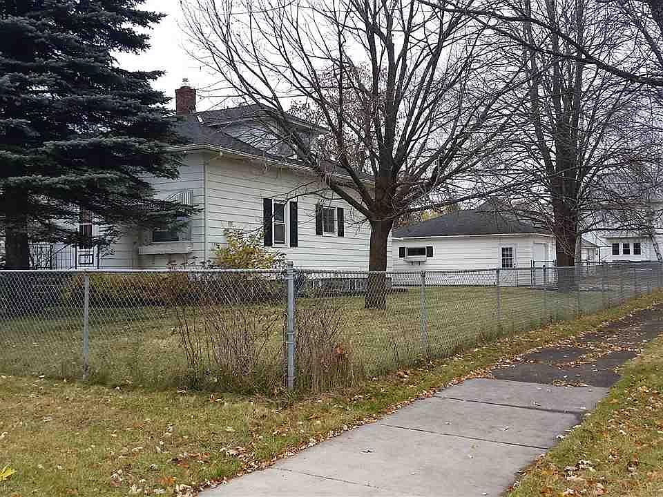 2nd image of 2724 5th Ave W