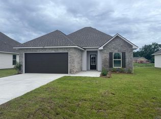 398 Colony Sta, Thibodaux, LA 70301