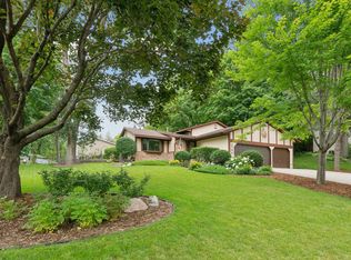 2786 Halstead Ln, Mound, MN 55364