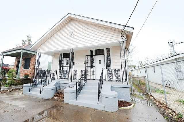 1st image of 8922-24 Birch St