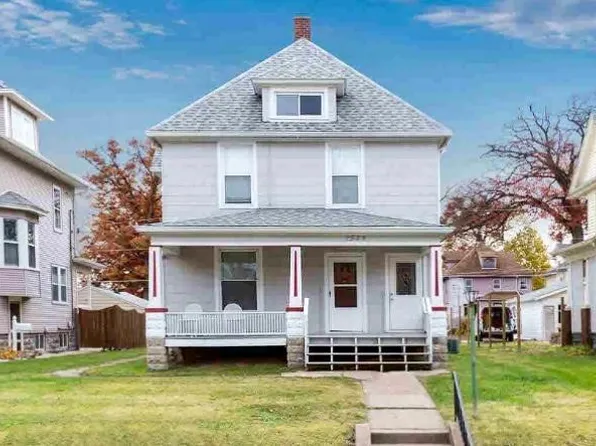 1544 11th Ave #1/2, Moline, IL 61265
