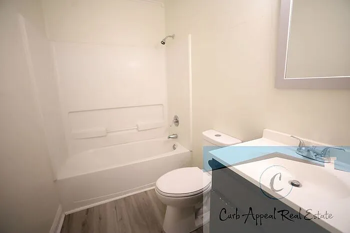717 Ellis Ave #717 — Photo 10