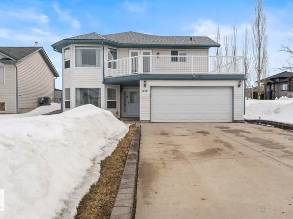 616 20th St, Cold Lake, AB T9M 2B7