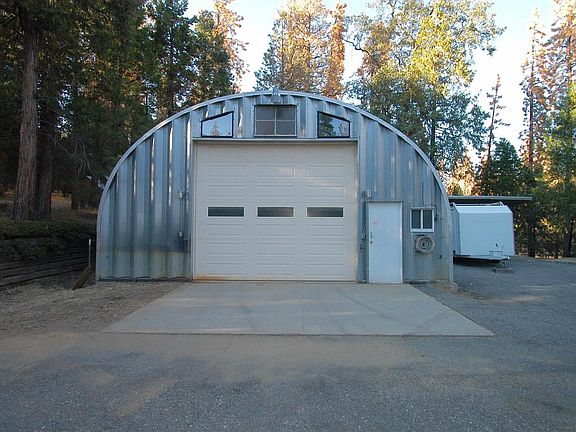 4th image of 42379 Pinecone Ln