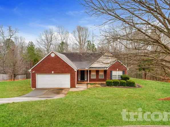 515 Plantation Creek Dr, Loganville, GA 30052