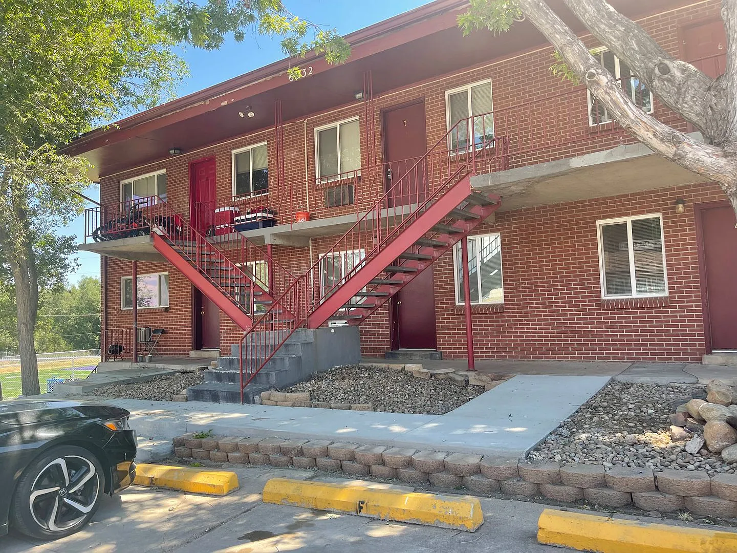 5532 S Grant St. — Photo 2