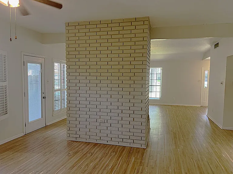 3307 Golden Willow Dr — Photo 7
