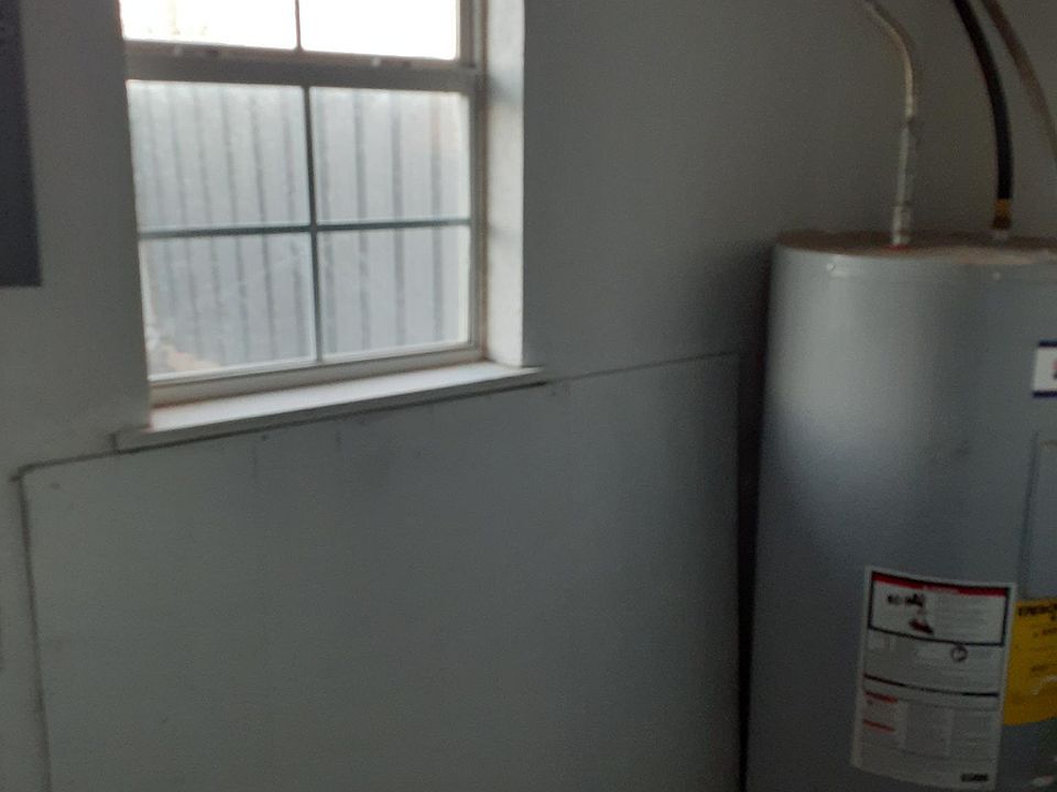 1st image of 1409 Austin St Unit B