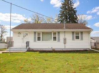 2483 E Douglas Ave, Des Moines, IA 50317