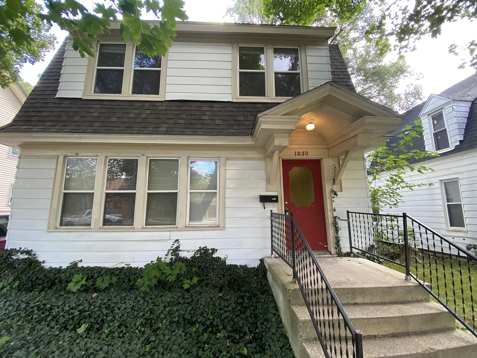 1050 Neland Ave SE - 1 — Photo 1