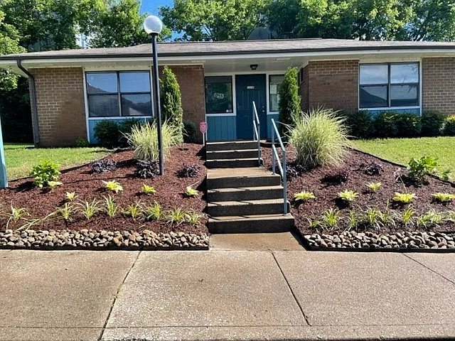 1 bed, 650 sqft, $999 — Photo 3
