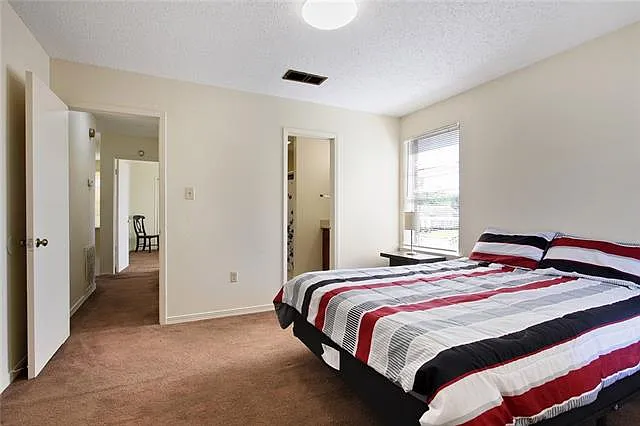 1208 Cambridge Dr — Photo 12