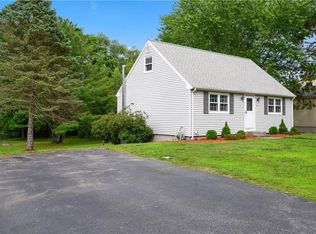 23 Maria St, Lincoln, RI 02865