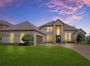 824 Muirfield Dr, Mansfield, TX 76063