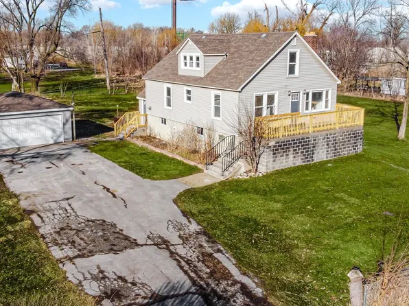 2648 Arizona St, Lake Station, IN 46405