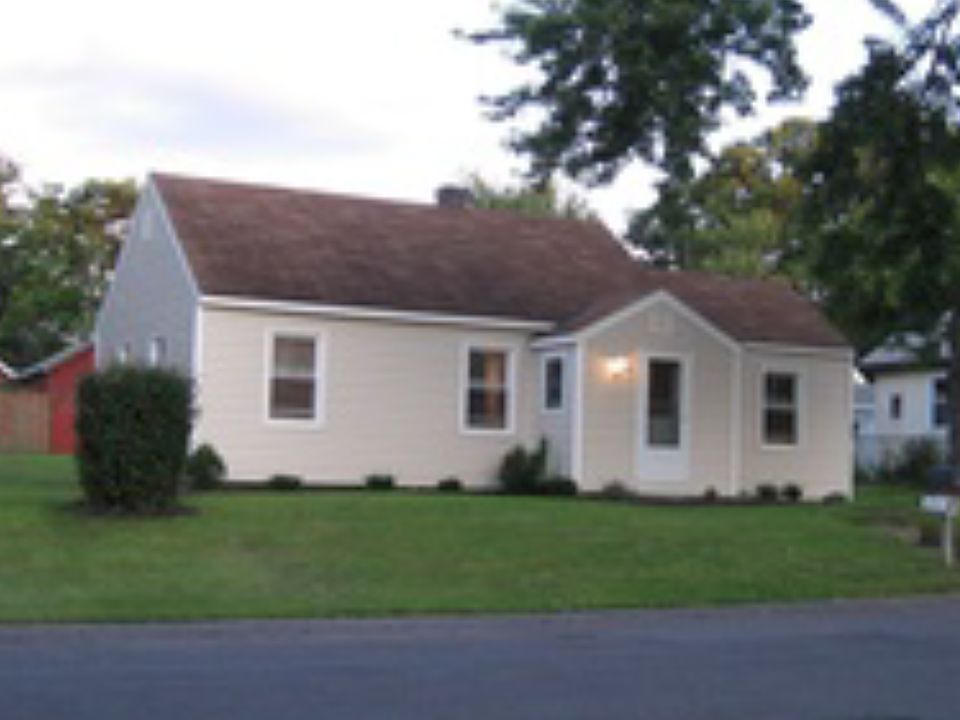 2nd image of 36 Dunning Ave