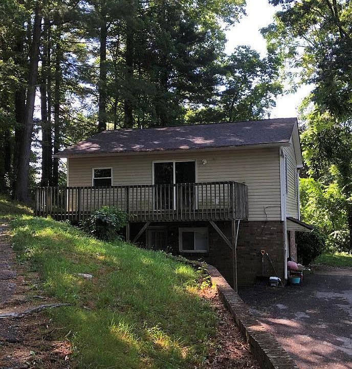 1st image of 114 Elden St #B