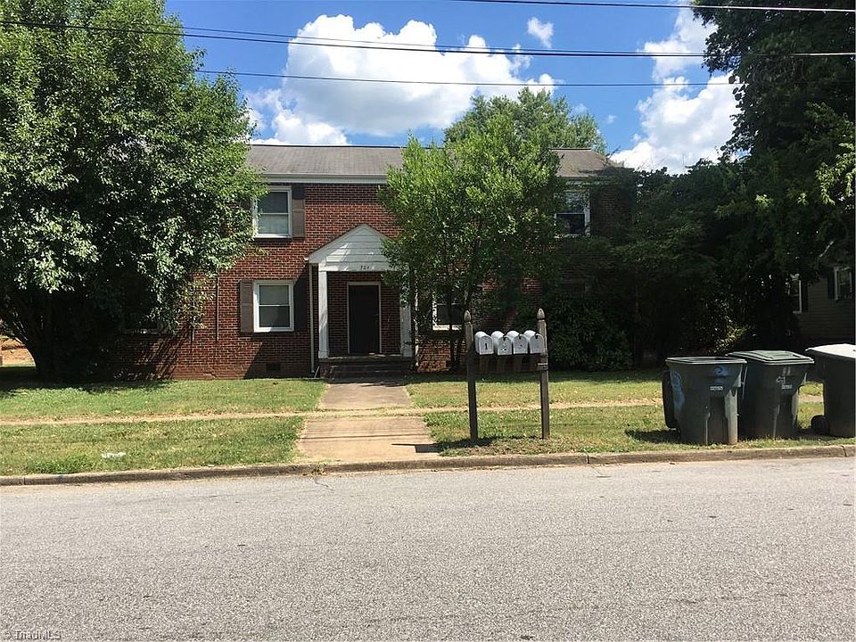 1st image of 704 Taylor St