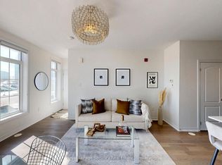 89 Armdale Rd #27, Mississauga, ON L4Z 0C7