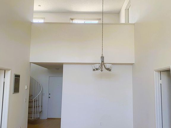 3rd image of 3560 Hughes Ave