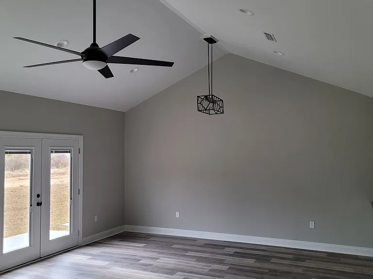 109 Jennie Dr — Photo 18