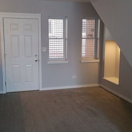 3rd image of 825 S Campbell Ave APT 2
