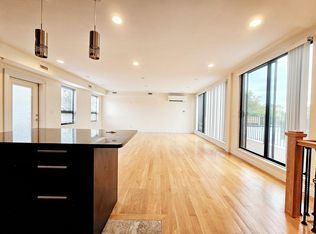 1616 Beacon St #1, Brookline, MA 02446