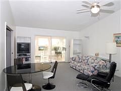 2nd image of 2104 Emerald Dr