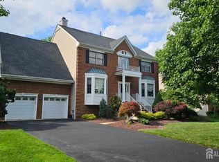 5 Tree Farm Rd S, Monmouth Junction, NJ 08852