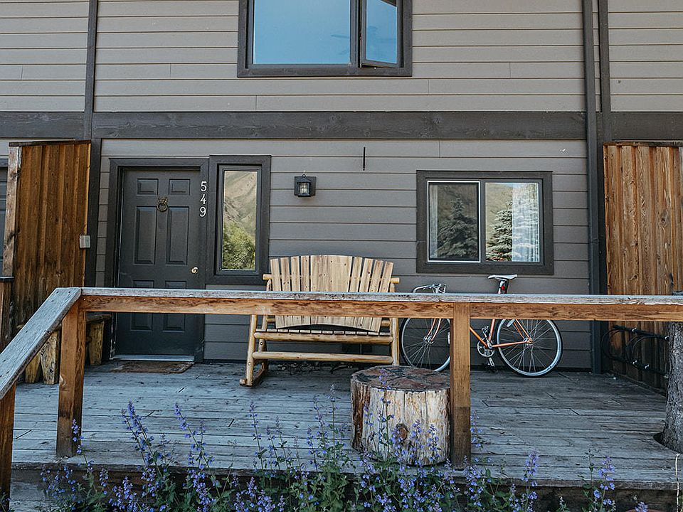 1st image of 549 Coulter Ave