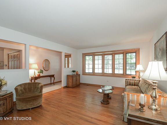 3rd image of 1104 S Dunton Ave