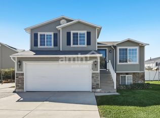 115 W 1875 N, North Ogden, UT 84414