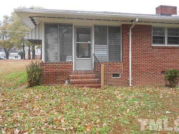 2nd image of 328 Henderson St