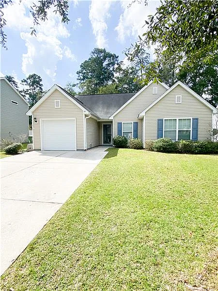 3 bed, 1259 sqft, $2,150 — Photo 1