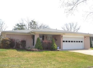 5708 Wedgewood Rd, Canton, MI 48187