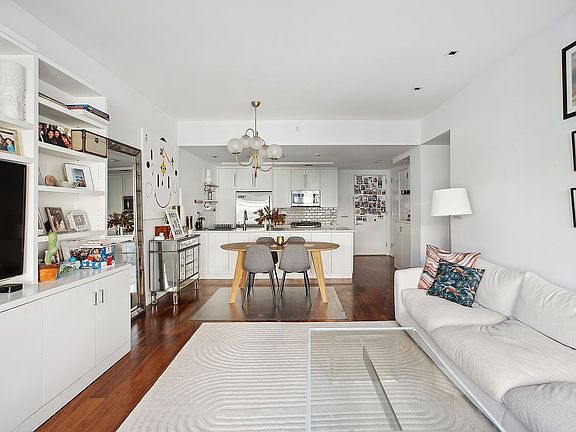 2nd image of 2-17 51st Ave #1113