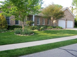 940 Redwing Dr, Columbus, IN 47203