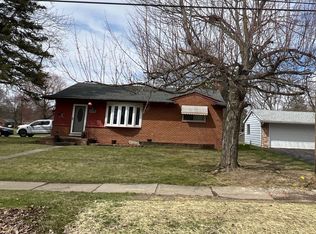 2315 Watkins Lake Rd, Waterford, MI 48328